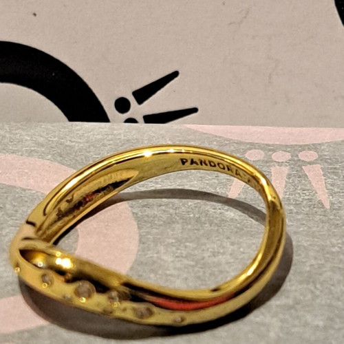 Pandora Essence ring size 8/56 new, gold plated with white zirconia