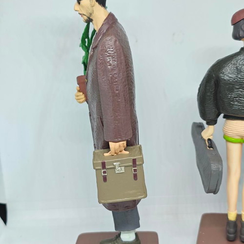 Léon & Mathilda collectible figures set like new