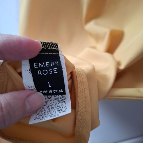 Yellow croqui short-sleeve blouse Large like new