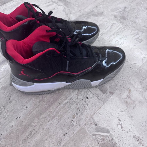 Air Jordan black red sport shoes size 46 like new