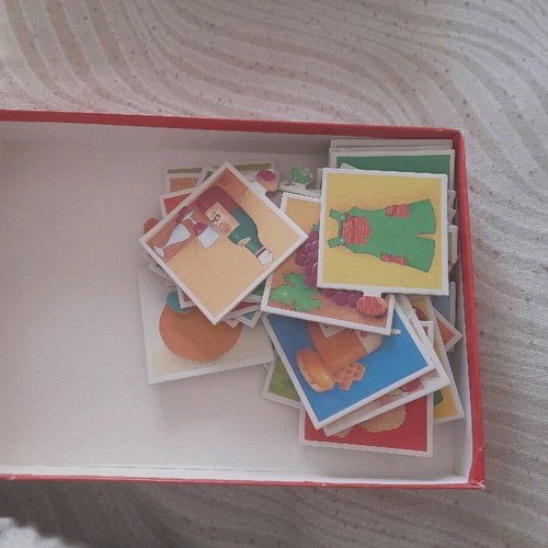 Ginetai Apo game in like new condition