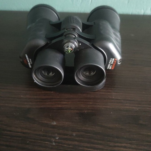Breaker JL#55888MODEL 7x50 119m/1000m binoculars with carrying case