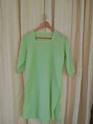 Pistachio vintage 80s dress like new, airy fabric, size M
