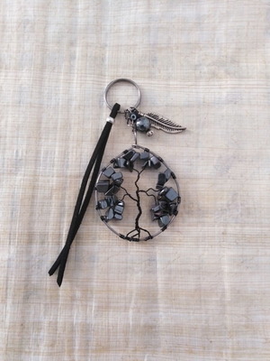 Handmade keychain with hematite chips and metal elements, new, black