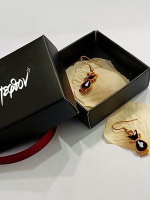 Χειροποίητα σκουλαρίκια γάτα ασπρόμαυρη καινούργια, υποαλλεργικά