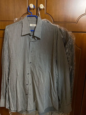 Glou shirt L like new