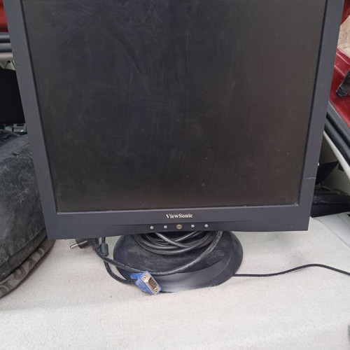Viewsonic 17-inch computer monitor used
