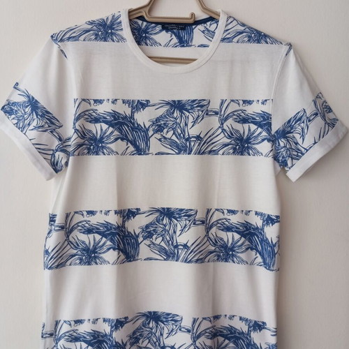 Calliope Man floral print T-shirt, blue and white, size Small