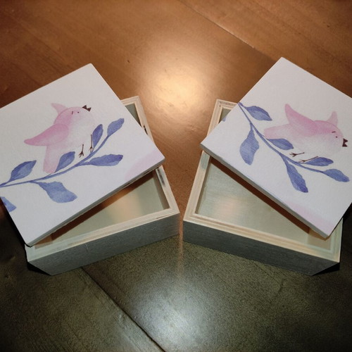 Wooden decorative boxes like new, set of 2