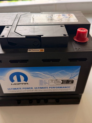 Opel car battery genuine 60Ah 680A start/stop like new