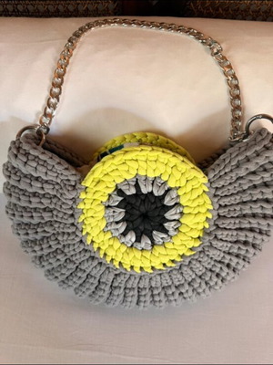 Knitted women's shoulder bag shell-shaped, multicolor, new