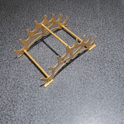 Metal pen and brush stand with gold finish like new