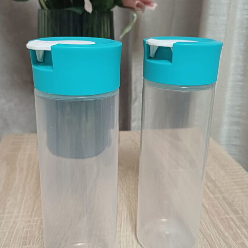 Tupperware set of 2 honey dispensers