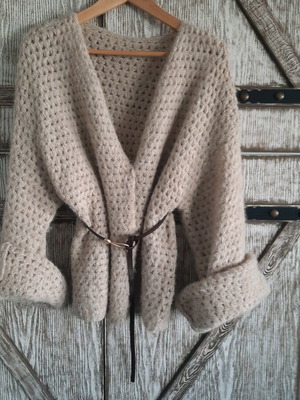 Cardigan new, size XXL 44 16