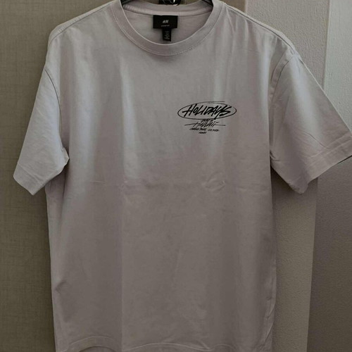 H&M Loose Fit T-shirt Holidays in Hawaii like new, white, size M