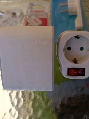 Power accessories new, set of 8 pieces with Legrand plugs and switch