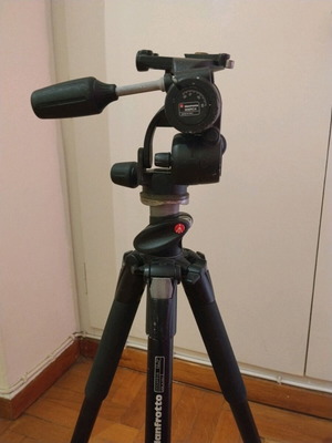 Manfrotto professional tripod with 808RC4 head like new