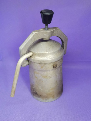 Aluminum coffee maker used, old Cuban style