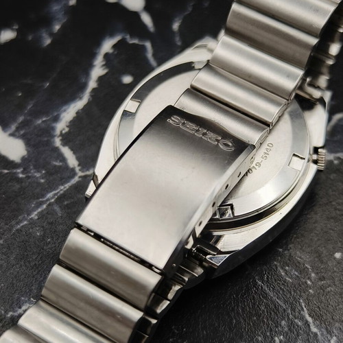 Seiko 5 Nautilus Automatic Ref. 7019-5140 vintage watch, blue and silver
