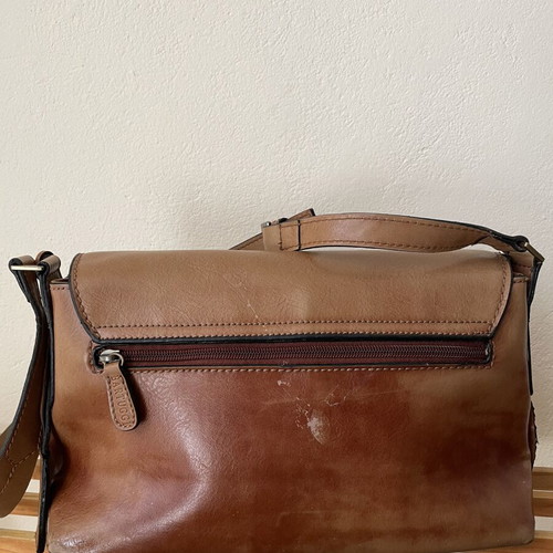 Bartuggi leather crossbody bag used, brown