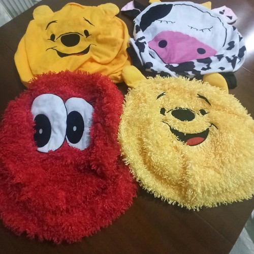 Children's decorative pillow covers used, set of 6 with Elmo and Winnie the Pooh