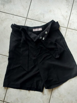 High-waisted bermuda shorts A-Style black used, size S