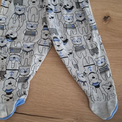 Children's clothes 6-12 months