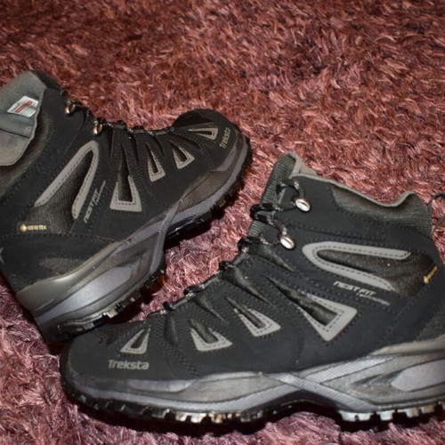 Treksta Nevado Mid GTX boots black, like new, size 40