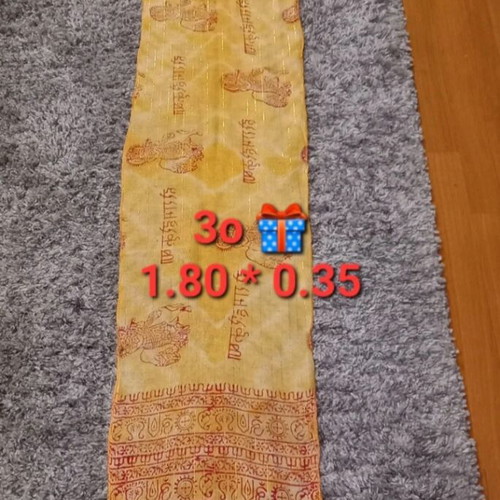 Scarves and shawls new, 2 large and 3 gift multicolored