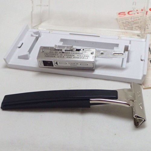 Schick Injector Type L1 Razor with Black Handle and Case like new