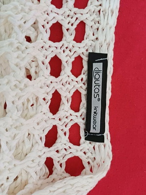 Knitted spring white one size top new