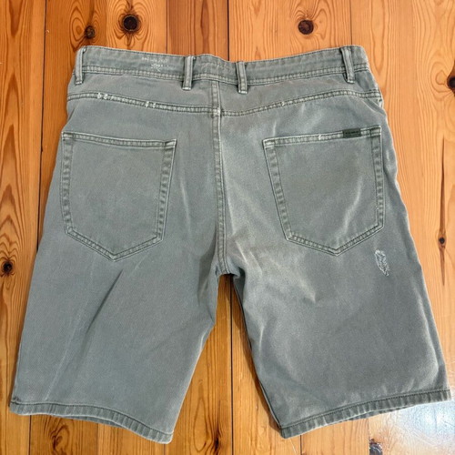 Denim bermuda shorts in khaki color like new Pull & Bear