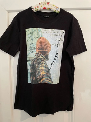 Calliope Man Hipster t-shirt S with embroidered detail like new, black