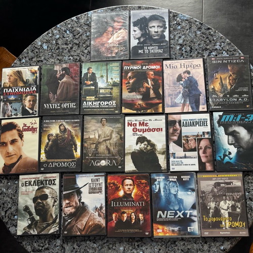 DVD collection like new, mixed movie genres