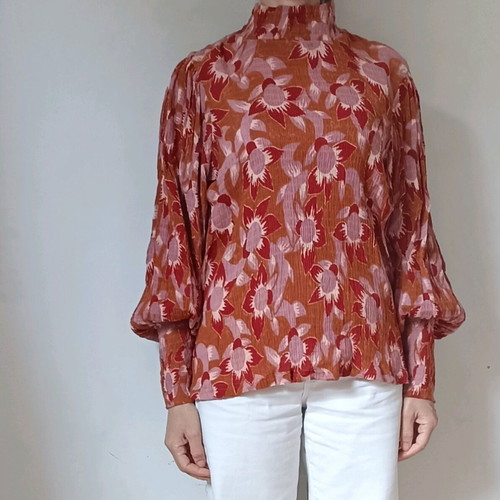 Antik Batik women's blouse like new, cotton, size M