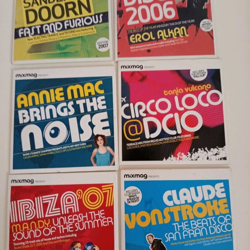 Mixmag magazines like new, pack of 6 with electronic music CDs