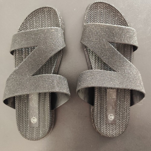 Black glitter sandals size 39 like new, rubber flexible