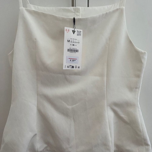Zara vest white new size medium