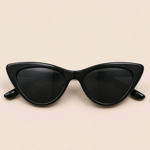 Cat-eye sunglasses black like new
