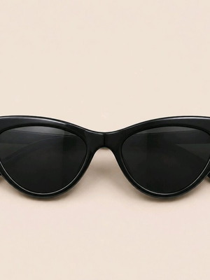 Cat-eye sunglasses black like new