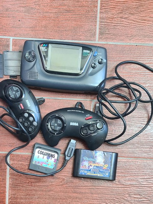 Sega Game Gear φορητή κονσόλα σαν καινούργια με 2 χειριστήρια Mega Drive