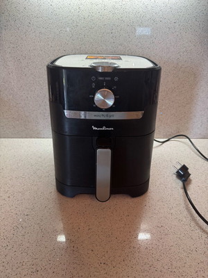 Moulinex Easy Fry & Grill φριτέζα αέρος 4.2 λίτρα σε άριστη κατάσταση