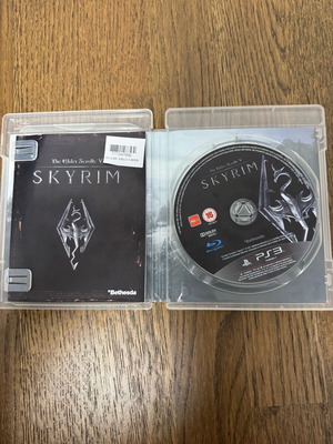 The Elder Scrolls Collection за PS3 употребяван, Skyrim и Oblivion