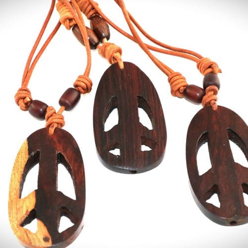 Necklace pendant wooden peace pipe teak wood new with leather cord