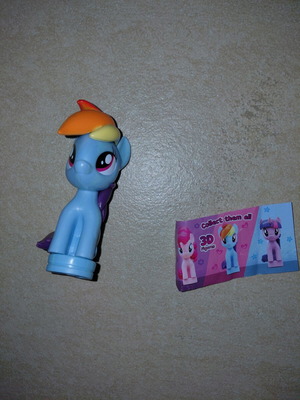 My Little Pony Rainbow Dash figure new