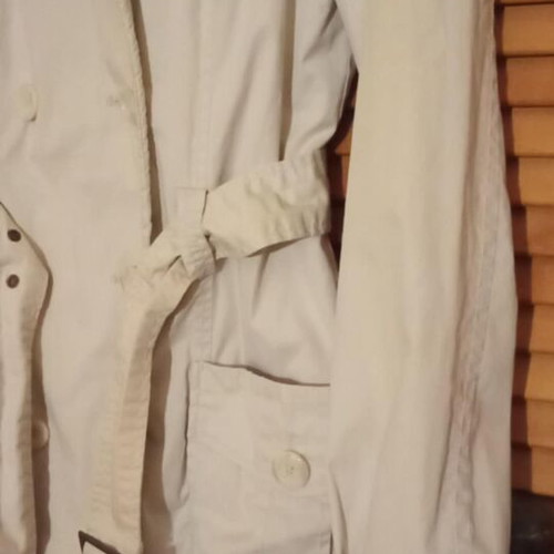 Xdye women's trench coat size M cream color new