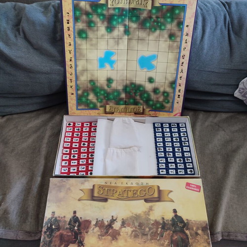 Stratego board game 1997 vintage edition used