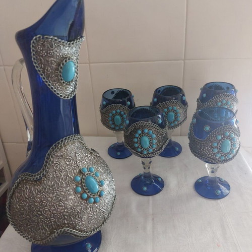Indian glass jug set with 6 glasses decorated with alpaca and turquoise stones