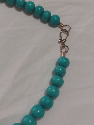 Χειροποίητο καλοκαιρινό τιρκουαζ/μπλε κολιέ με στρογγυλές χάντρες