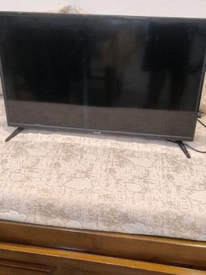 Телевизор Arielli LED-3228T2 32" употребяван без дистанционно